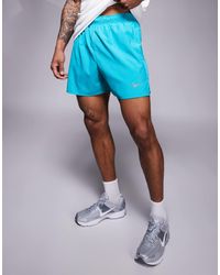 Nike - – challenger dri-fit – 5-zoll-shorts - Lyst