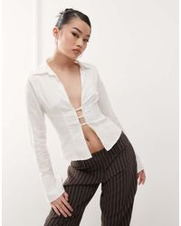 Princess Polly - Camisa Blanca A Rayas De Estilo Años 90 Con Mangas Acampanadas Y Cuello Escotado De Tejido Texturizado De - Lyst