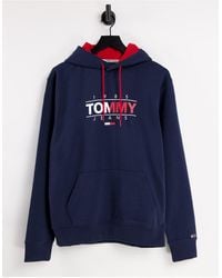 tommy jeans essential chest box logo hoodie in black