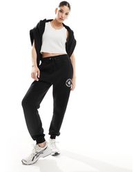 In The Style - X perrie sian – bestickte jogginghose - Lyst