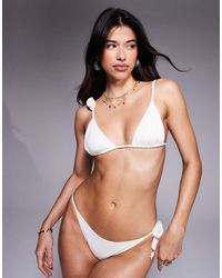ASOS - Top Bikini A Triangolo Color Crema Lavorato Con Motivo Micro A Nido D'Ape E Decorazione Floreale - Lyst