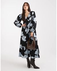 Wednesday's Girl - V Neck Puff Sleeve Midaxi Dress - Lyst