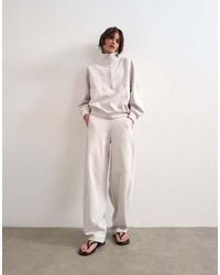 TOPSHOP - Effen Joggingbroek Met Barrel-Pijpen En Interlock-Naden - Lyst