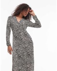 Mango - Midi Jurk Met V-Hals, Lange Mouwen En Luipaardprint - Lyst