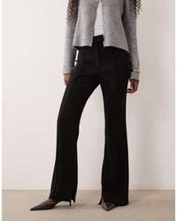 ASOS - Getailleerde Slinky Flared Broek - Lyst