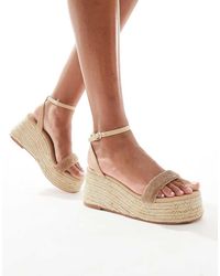 Glamorous - Sandalias Doradas De Tacón Con Plataforma Estilo Alpargatas Y Strass De -Dorado - Lyst