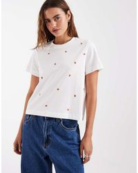 Vero Moda - All Over Peach Graphic Embroidered Boxy T-shirt - Lyst
