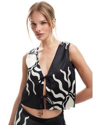 4th & Reckless - Satin Reversible Bow Tie Detail Cropped Top Co-Ord - Lyst