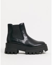 Pull&Bear Short Platform Chelsea Boot With Cleated Sole - Black