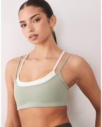 4505 - Soft Touch Double Layer Strappy Sports Bra With Removable Padding And Adjustable Straps - Lyst