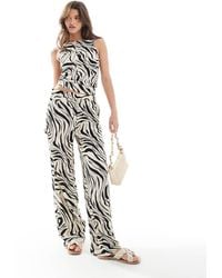 Vero Moda - Pantalones Monocromáticos De Pernera Ancha Con Estampado Abstracto De Cebra De Punto Liso De (Parte De Un Conjunto)-Blanco - Lyst