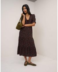 Nobody's Child - Floral Tiered Lia Midi Dress - Lyst