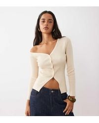 Kaiia - Exclusive Ribbed Knit Off Shoulder Button Split Front Long Sleeve Top - Lyst