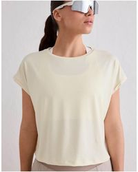 Aim'n - Top Basic Morbido Bianco Limone Con Maniche Con Risvolto - Lyst