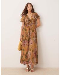 ASOS - Vestito Lungo A Fiori Con Scollo A V, Maniche A Pipistrello E Cut-Out - Lyst
