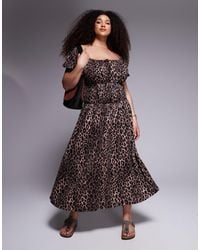 ASOS - Asos design curve - robe mi-longue froissée tendance folk à taille froncée et manches bouffantes - imprimé léopard - Lyst