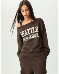 Stradivarius - Sweatshirt Met Boothals En Print - Lyst