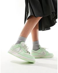 Nike - Dunk low nn - sneakers premium verdi e beige - Lyst