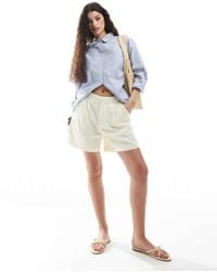 Stradivarius - Linen Blend Tailored Shorts - Lyst