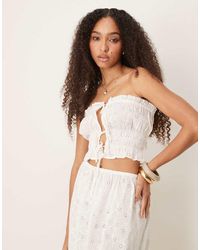 Iisla & Bird - Top Playero Con Escote Palabra De Honor, Lazada Delantera Y Bordado Inglés De (Parte De Un Conjunto) - Lyst