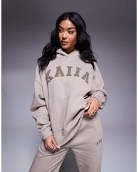 Kaiia - Sudadera Color Topo Claro Con Capucha Y Logo Texturizado De (Parte De Un Conjunto)-Marrón - Lyst