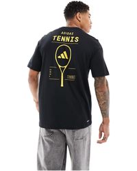 adidas Originals - Adidas - tennis - t-shirt nera con grafica sul retro - Lyst