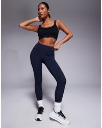 4505 - Petite – icon – po-formende sport-leggings - Lyst