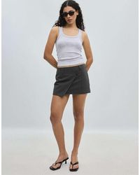 Stradivarius - Skort Mini Incrociata Scuro - Lyst