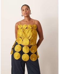 ARRANGE - Curve - top avec bas à franges et fleurs ajourées - Lyst