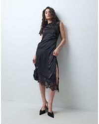 Noisy May - Robe mi-longue en satin avec détails en dentelle e - Lyst