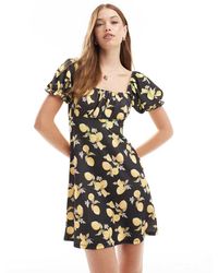 Miss Selfridge - Babydoll Mini Jurk Met Citroenenprint - Lyst