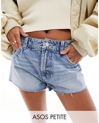 ASOS - Asos design petite - pantaloncini di jeans comodi lavaggio medio - Lyst