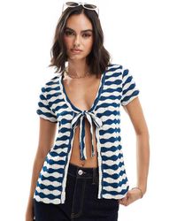ASOS - Cardigan A Maniche Corte Blu A Righe Testurizzato Allacciato Sul Davanti - Lyst