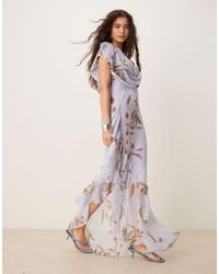 ASOS - Robe longueur mollet avec col bénitier et ourlet à basque asymétrique en tissu coupé en biais à imprimé fleuri - Lyst