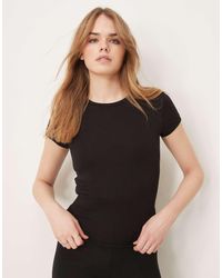 Gina Tricot - Top De Manga Corta Con Cuello Redondo De Punto Liso Suave De - Lyst
