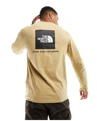 The North Face - Redbox - t-shirt a maniche lunghe color pietra con stampa sul retro - Lyst