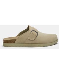 Pull&Bear - Sabots en cuir avec boucle - écru - Lyst