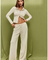 Stradivarius - Petite jogger-hose mit weitem bein und frontnahtdetail - Lyst