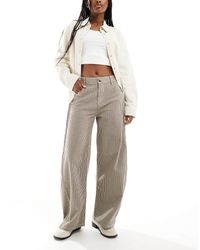 ASOS - Pantalon bouffant rayé avec sangle à la taille - marron - Lyst