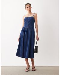 white christmas dresses Black Floral Embroidered Balloon Sleeve Shannon Midi Dress main image 1