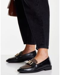 Schoenen voor voor Dames Schoenen voor voor Platte schoenen voor Loafers en  mocassins River Island Loafers Met Gesp in het Zwart allware.com.br