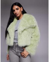Kiwi & Co - Lyla Faux Fur Oversized Collar Detail Cropped Jacket - Lyst