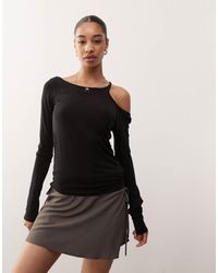 Weekday - Off Shoulder Long Sleeve Top With Cut Out Detail - Lyst