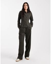 ASOS - Pantalones A Cuadros Caquis Y Marrones De Corte Barrel Sin Cierres Con Lazada En La Cintura De (Parte De Un Conjunto) - Lyst