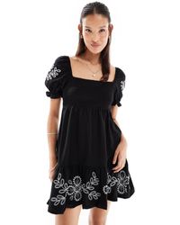 Miss Selfridge - Vestido Corto Con Mangas Abullonadas Y Bordados Blancos De - Lyst