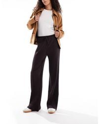 Miss Selfridge - Pantaloni A Fondo Ampio Color Cioccolato A Coste - Lyst