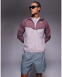 Nike - Chaqueta Y Morado Claro Stride Repel De -Rojo - Lyst