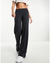 Monki - Super Soft Low Waist Wide Leg Jersey Trousers - Lyst