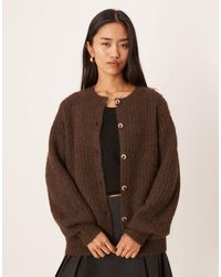 Vila - Gilet texturé en maille duveteuse - marron chocolat - Lyst