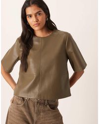 Gina Tricot - Rechte Top Van Pu Met Korte Mouwen - Lyst